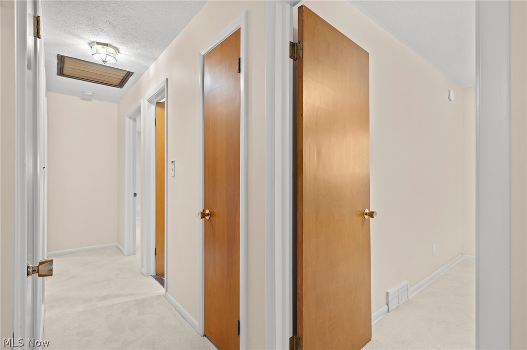 5229 Evergreen Drive North Olmsted OH 44070