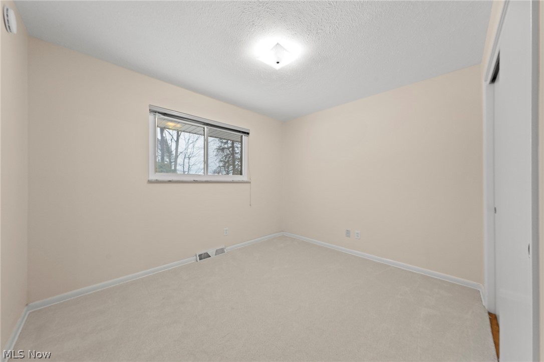 5229 Evergreen Drive North Olmsted OH 44070