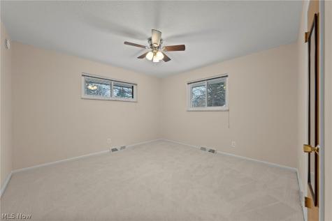 5229 Evergreen Drive North Olmsted OH 44070