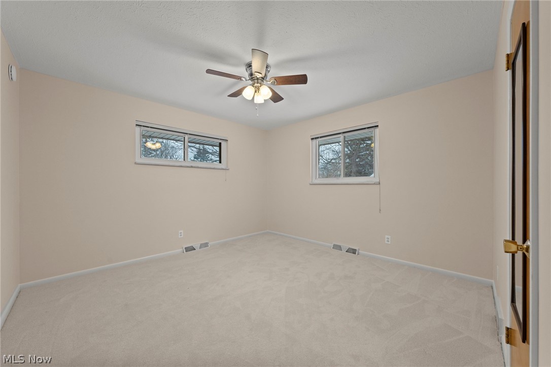 5229 Evergreen Drive North Olmsted OH 44070