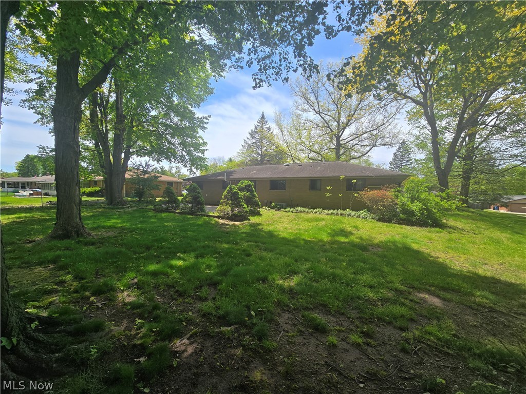 5229 Evergreen Drive North Olmsted OH 44070