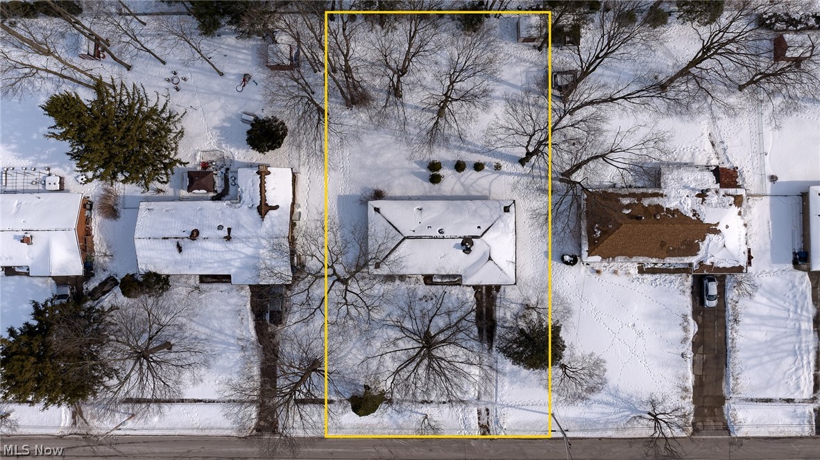 5229 Evergreen Drive North Olmsted OH 44070