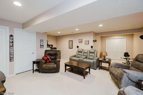 264 Cedarbrook Drive Painesville OH 44077