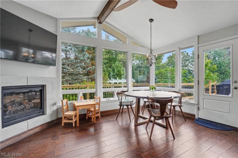 207 N Hayden Parkway Hudson OH 44236