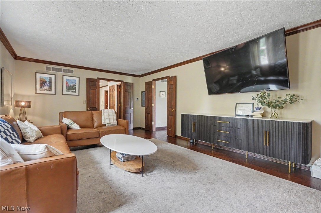 207 N Hayden Parkway Hudson OH 44236