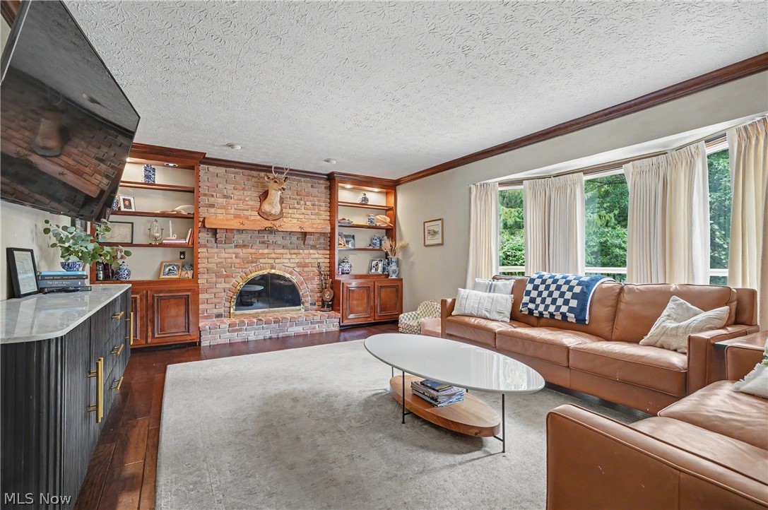 207 N Hayden Parkway Hudson OH 44236