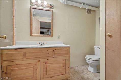 207 N Hayden Parkway Hudson OH 44236