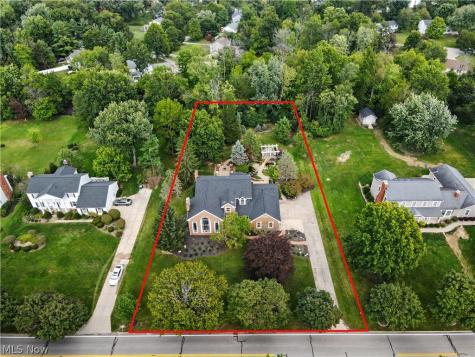 207 N Hayden Parkway Hudson OH 44236