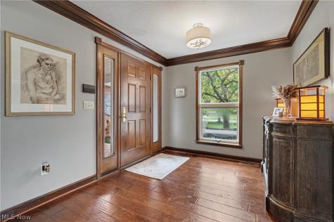 207 N Hayden Parkway Hudson OH 44236