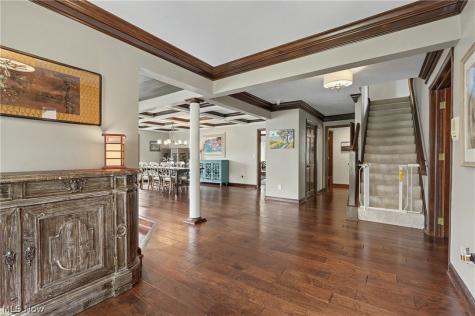 207 N Hayden Parkway Hudson OH 44236