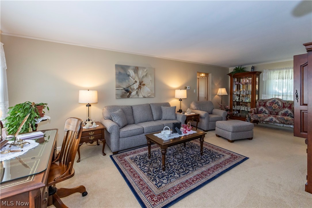 690 N Azalea Boulevard Barberton OH 44203