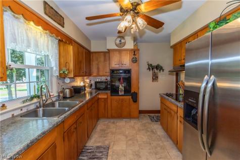 690 N Azalea Boulevard Barberton OH 44203