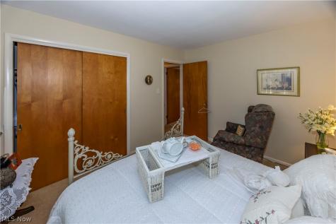 690 N Azalea Boulevard Barberton OH 44203