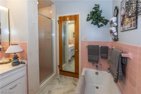 690 N Azalea Boulevard Barberton OH 44203