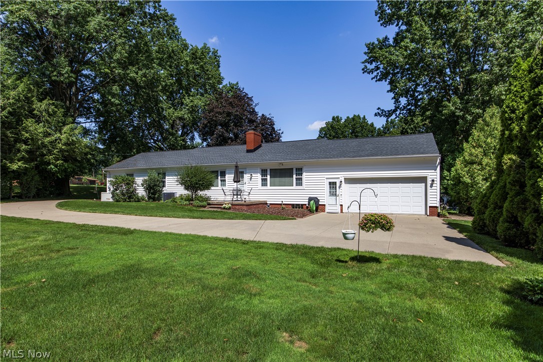 690 N Azalea Boulevard Barberton OH 44203