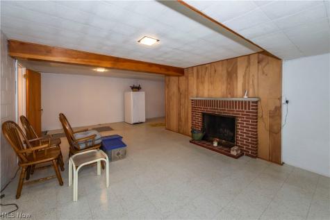 690 N Azalea Boulevard Barberton OH 44203