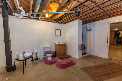 690 N Azalea Boulevard Barberton OH 44203