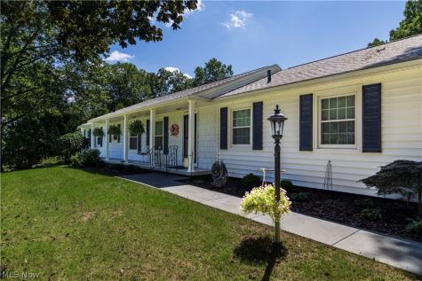690 N Azalea Boulevard Barberton OH 44203