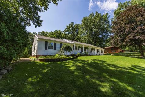 690 N Azalea Boulevard Barberton OH 44203