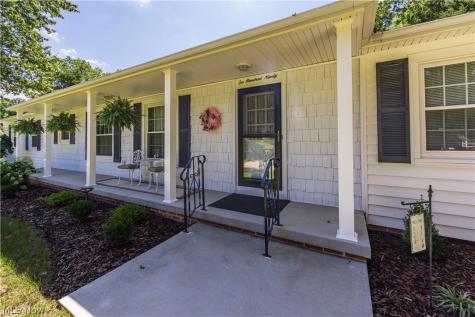 690 N Azalea Boulevard Barberton OH 44203