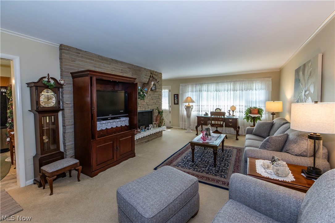 690 N Azalea Boulevard Barberton OH 44203