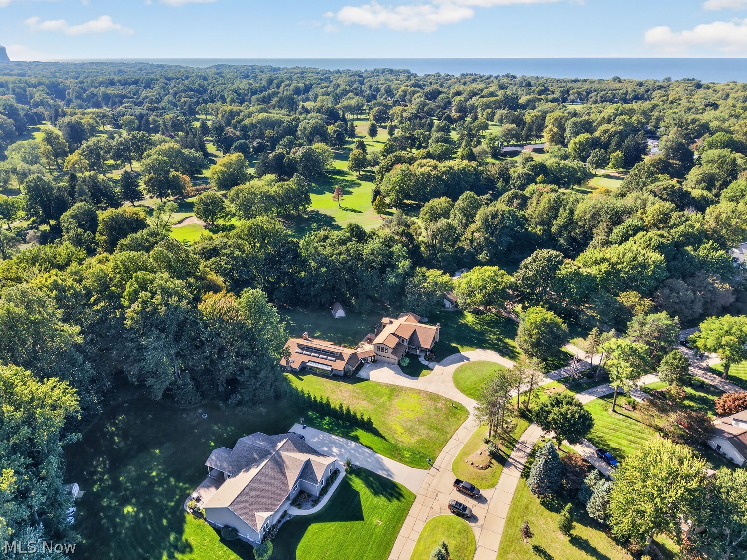 2132 Chimney Ridge Drive Madison OH 44057