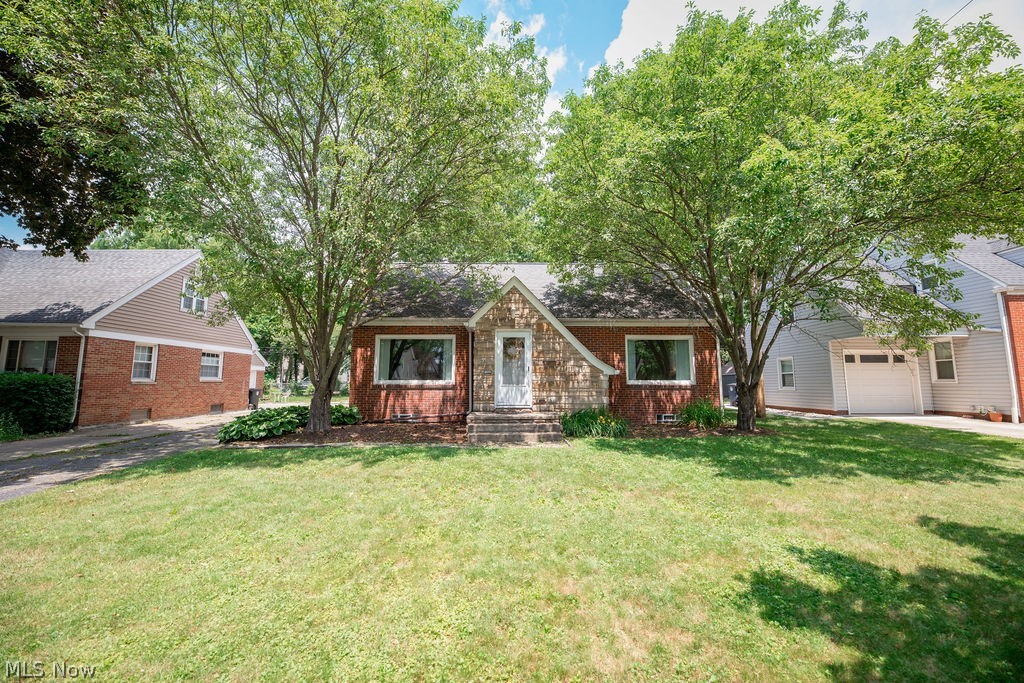 261 Malden Street Akron OH 44313
