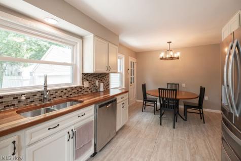 261 Malden Street Akron OH 44313