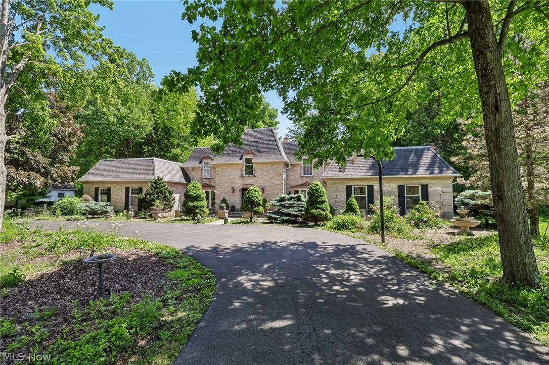 5785 Lamplighter Drive Girard OH 44420