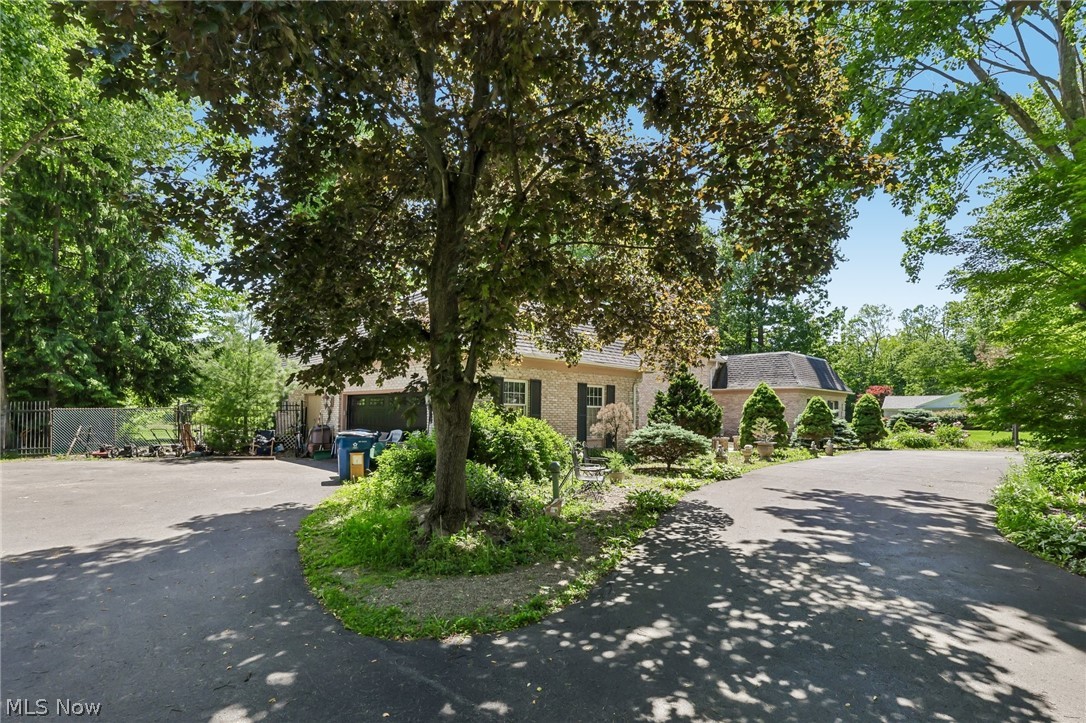 5785 Lamplighter Drive Girard OH 44420