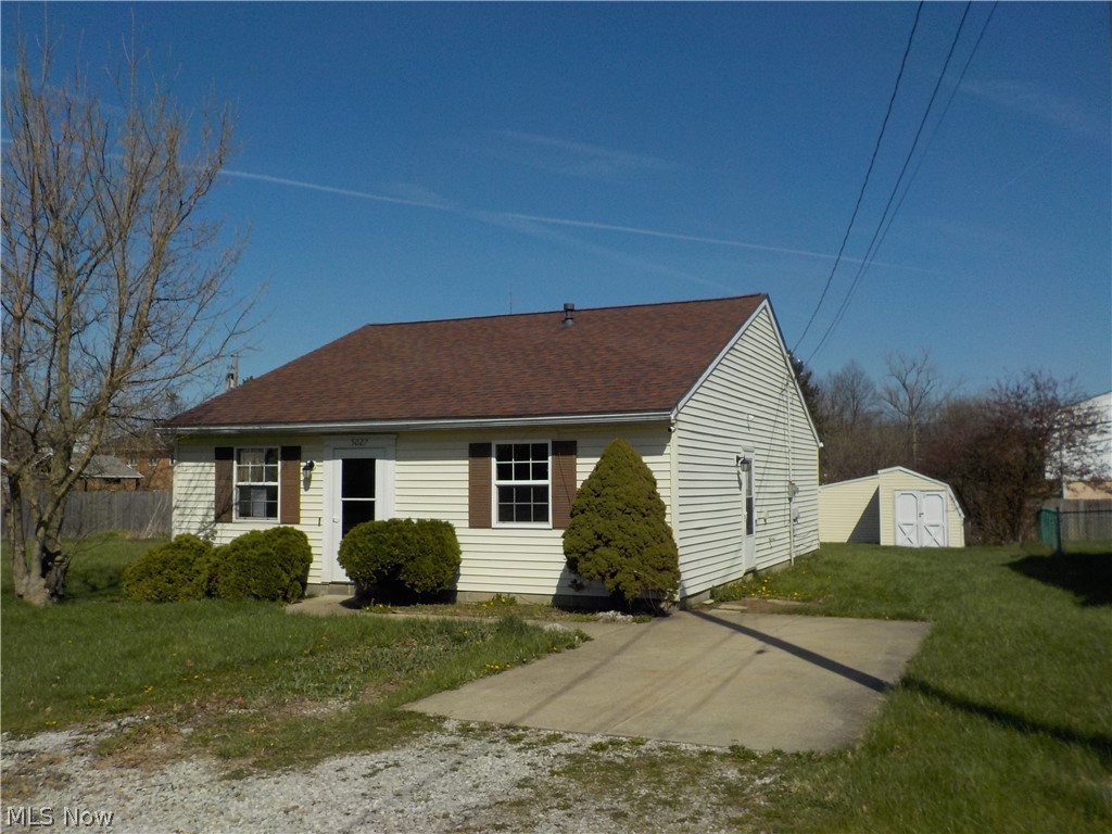 5027 Clifton Avenue Lorain OH 44055