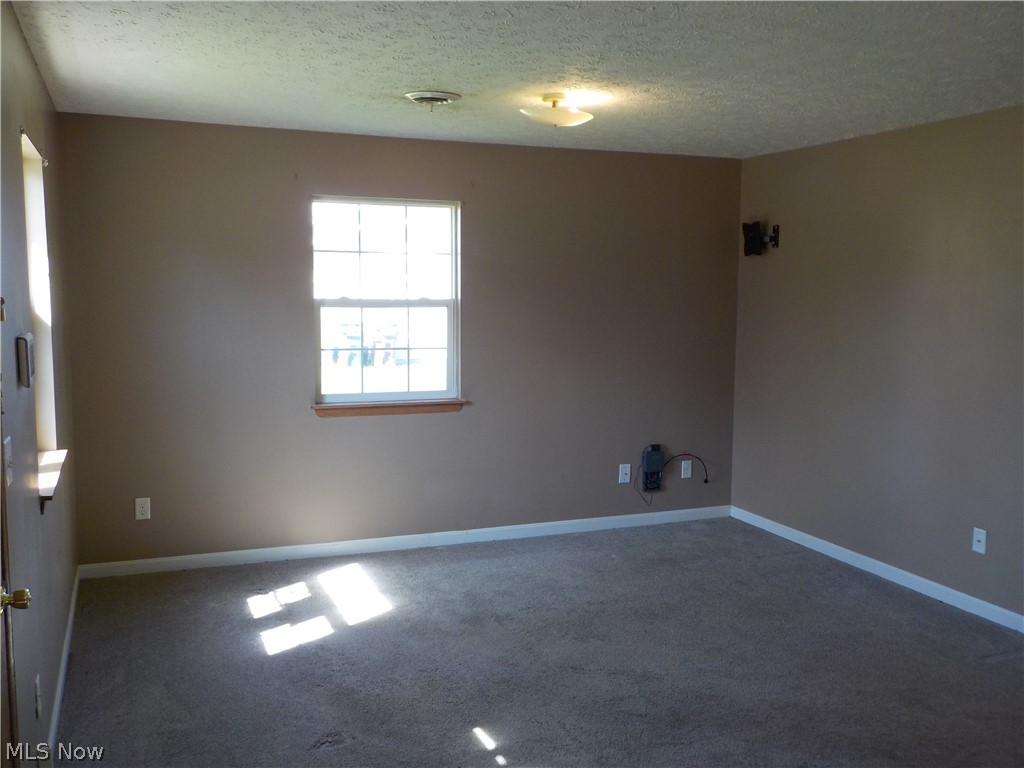 5027 Clifton Avenue Lorain OH 44055