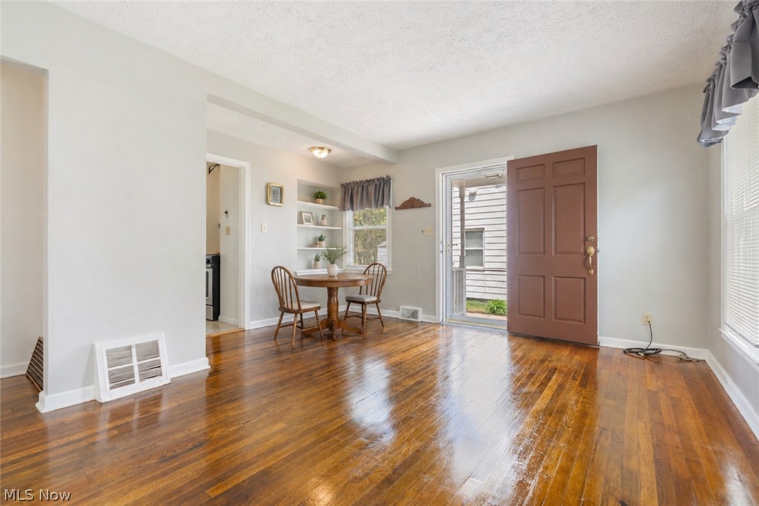 1646 Evergreen Avenue Akron OH 44301