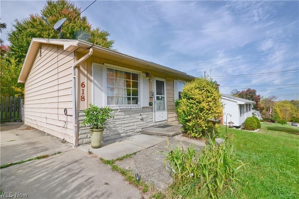618 N Hartford Avenue Youngstown OH 44509