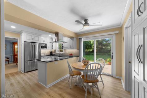 28511 Knickerbocker Road Bay Village OH 44140