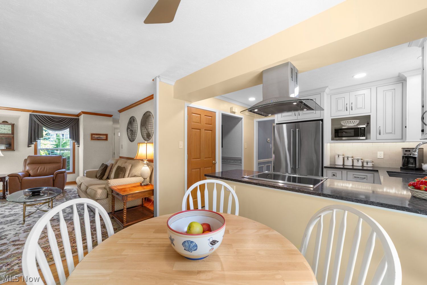 28511 Knickerbocker Road Bay Village OH 44140