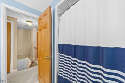 28511 Knickerbocker Road Bay Village OH 44140