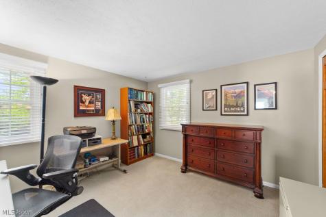 28511 Knickerbocker Road Bay Village OH 44140