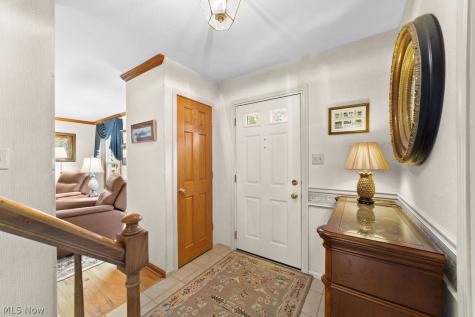 28511 Knickerbocker Road Bay Village OH 44140