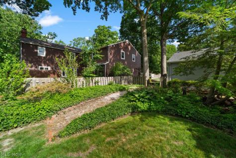 28511 Knickerbocker Road Bay Village OH 44140