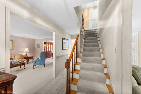 28511 Knickerbocker Road Bay Village OH 44140