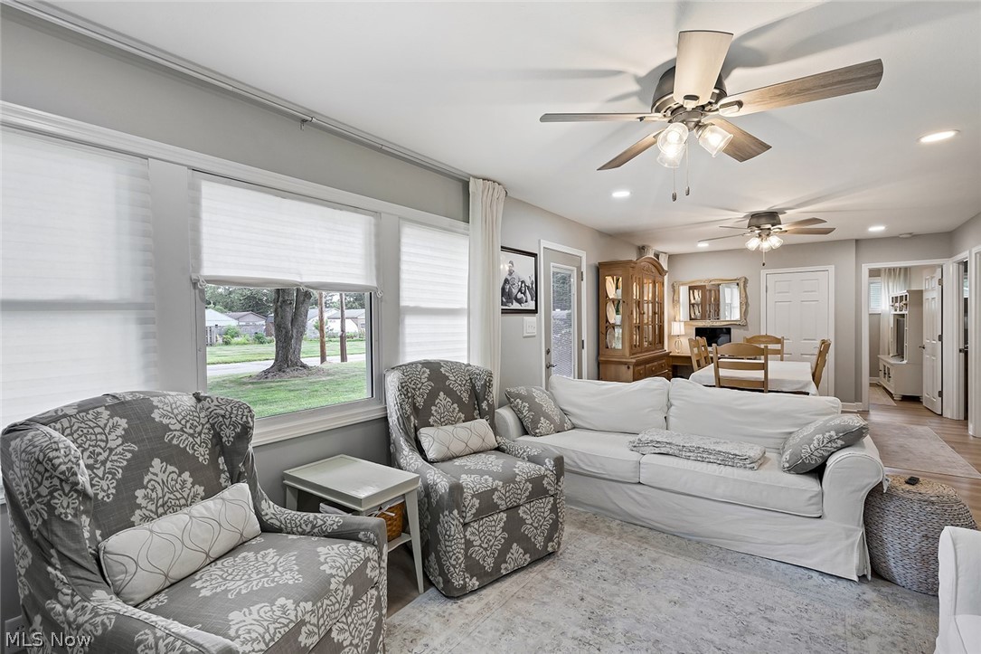 8041 Timberlane Warren OH 44484