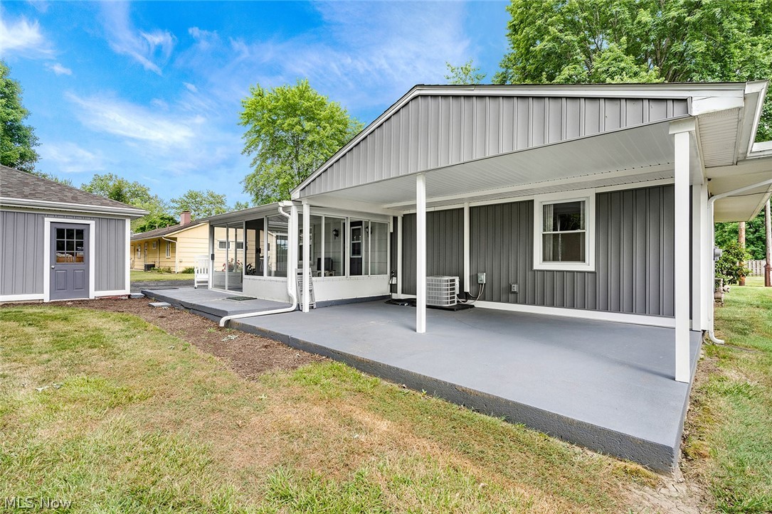 8041 Timberlane Warren OH 44484