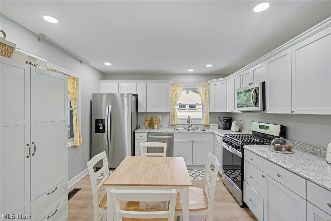 8041 Timberlane Warren OH 44484