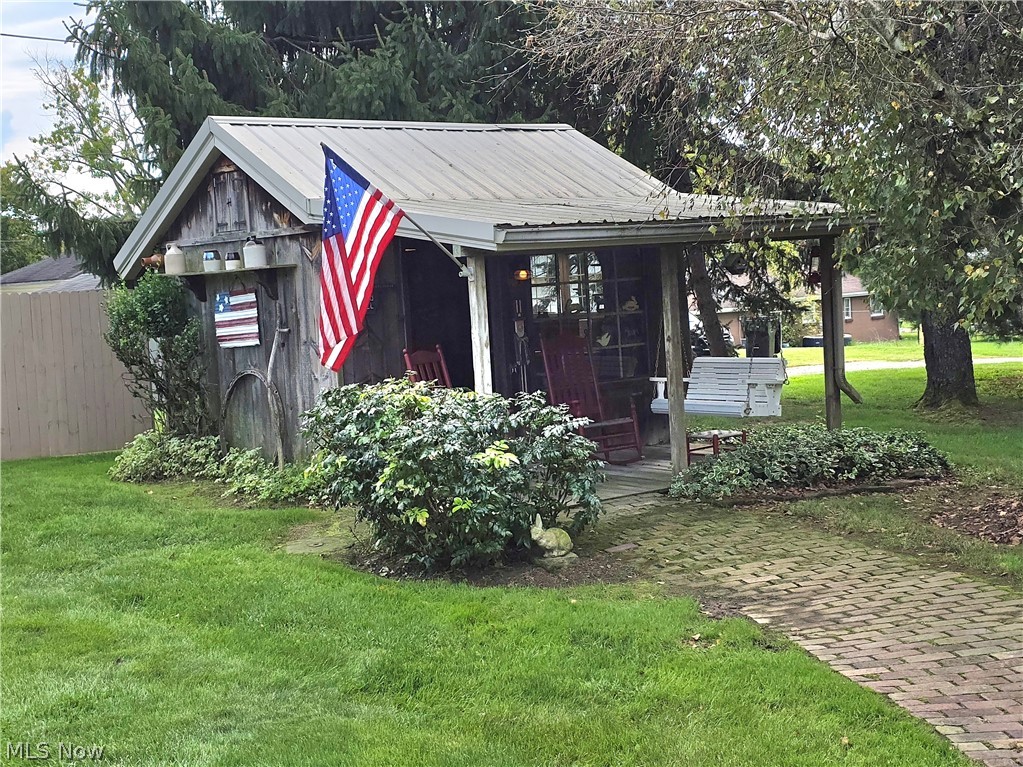 2448 Clarendon Avenue Zanesville OH 43701