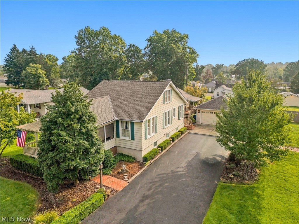 2448 Clarendon Avenue Zanesville OH 43701