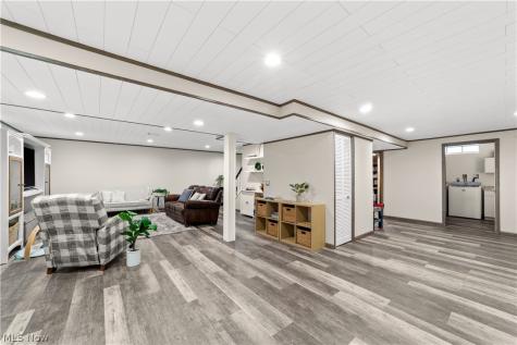 10050 Brookside Circle North Royalton OH 44133