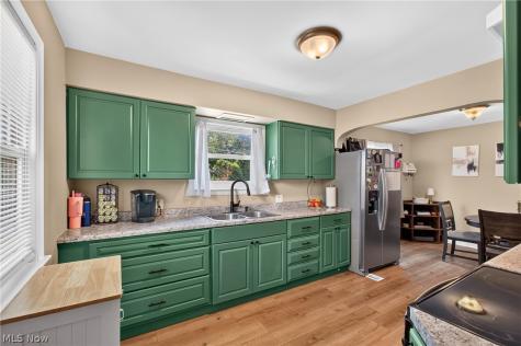 932 Ridge Road NW Canton OH 44703