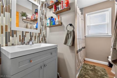 932 Ridge Road NW Canton OH 44703