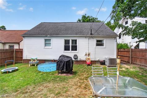 932 Ridge Road NW Canton OH 44703